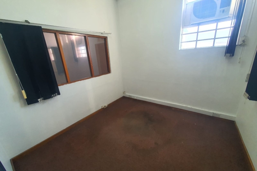 To Let commercial Property for Rent in Deal Party Eastern Cape